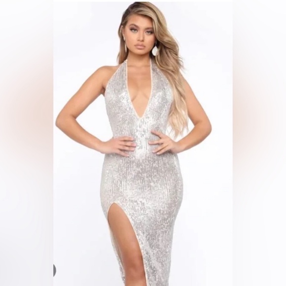 Fashion Nova Sequin Halter Neck Midi Party Dress Medium - Picture 1 of 7